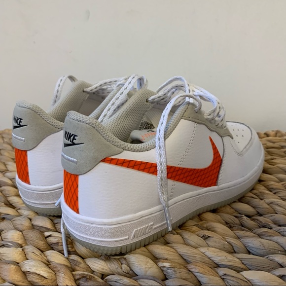 Nike Air Force 1 07 LV8 ‘Orange Swoosh’ Toddler Sneakers, Size 1.5Y - Picture 8 of 10